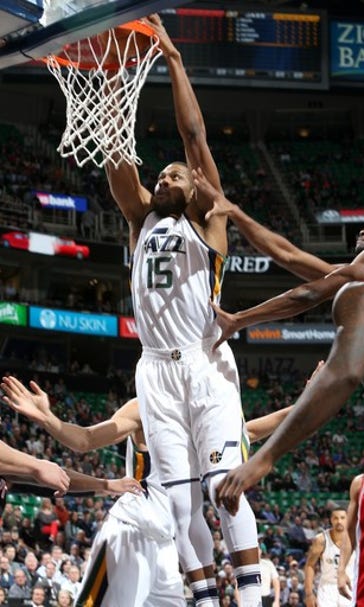 Hayward scores 22 as Jazz beat Trail Blazers 111-88 (Feb 15, 2017)